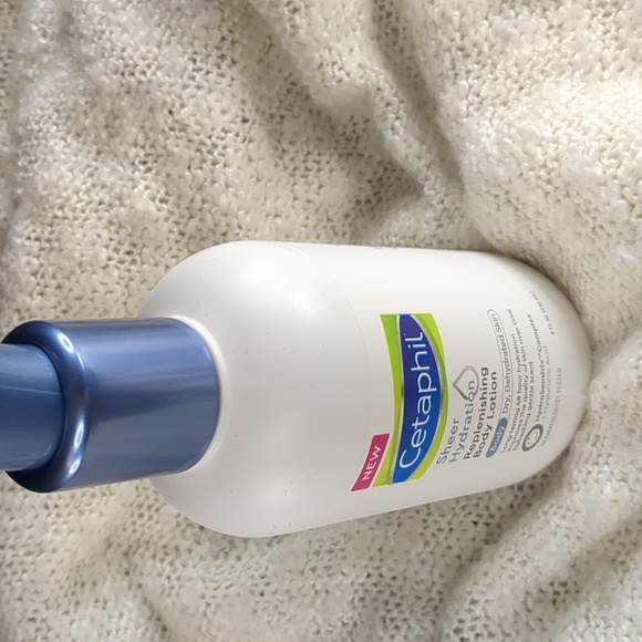 Cetaphil Skincare Cetaphil Sheer Hydration Replenishing Body Lotion